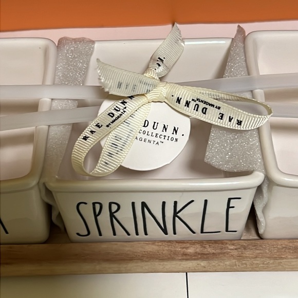 RAE DUNN set of 3 prep bowls PINCH SPRINKLE DASH with wood tray. - Picture 3 of 5